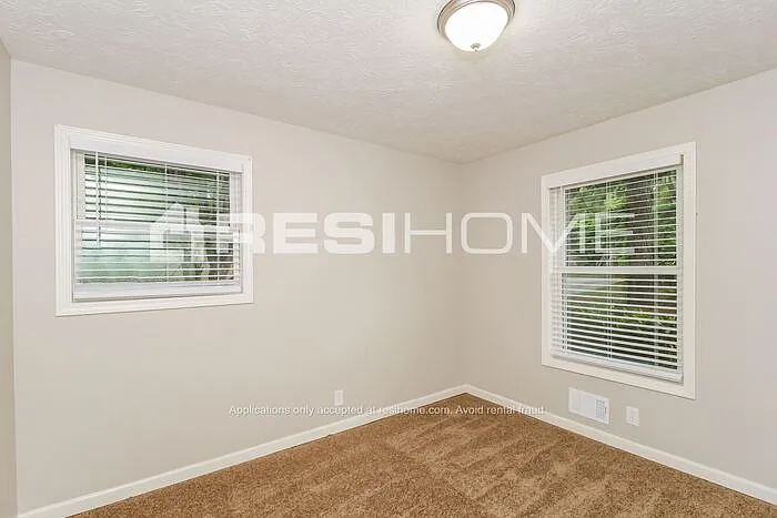 2886 Botany Dr — Photo 16