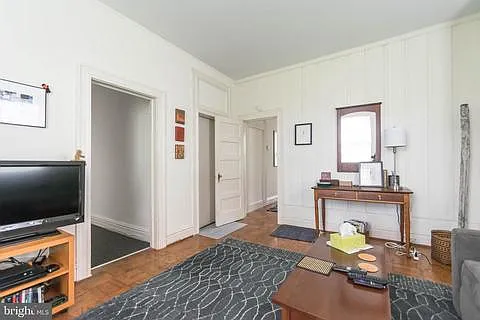 720 Gladstone Ave #2 — Photo 6