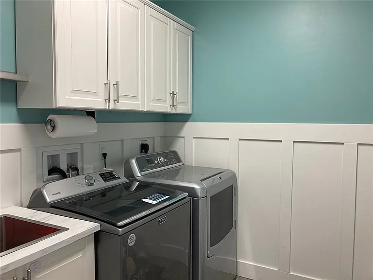 2379 Wheatland Cir — Photo 38
