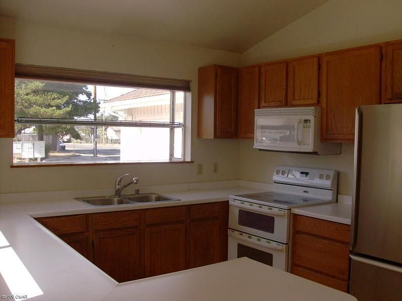 2nd image of 100 Hocker Ln