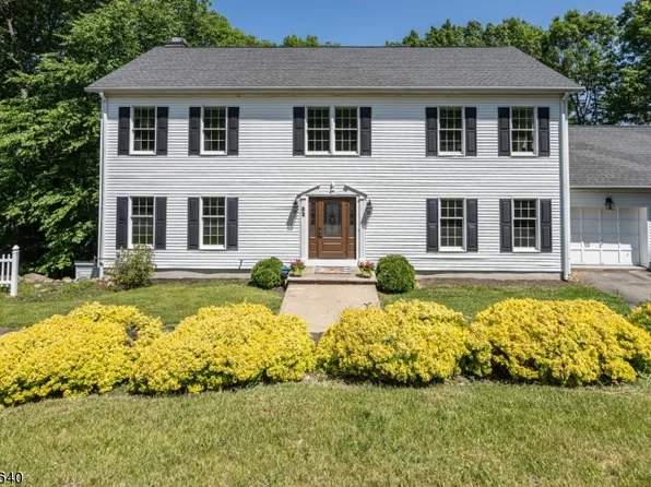 52 Mallard Dr, Allamuchy Twp., NJ 07840