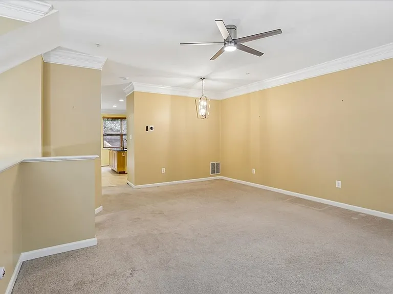 2943 Saint Helen Cir — Photo 9