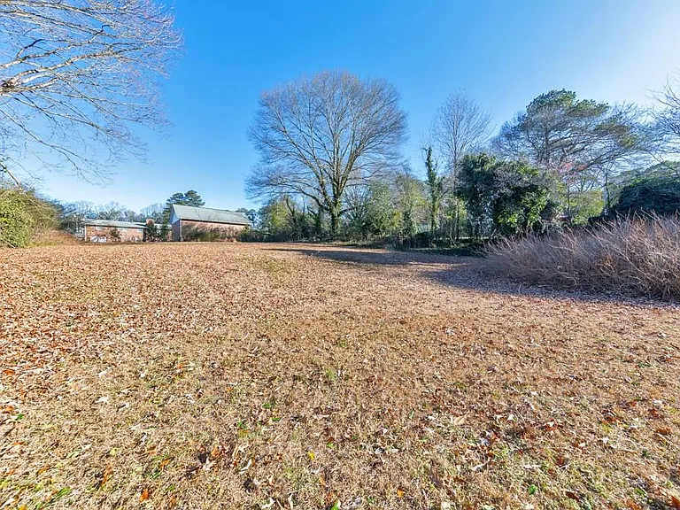 909 Rosedale Dr — Photo 30