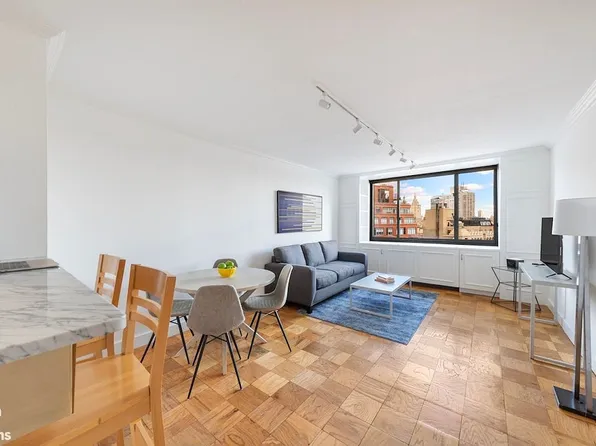 2025 Broadway APT 20F, New York, NY 10023