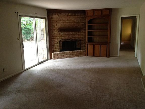 Second living area with dining adjacent