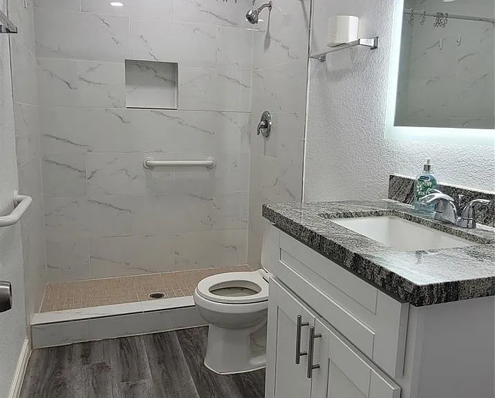 13810 Overbrook Ln — Photo 6