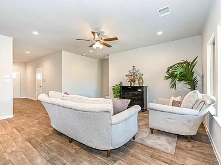 314 Kickapoo Dr — Photo 6