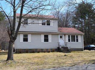 39 Campus Rd, Methuen, MA 01844