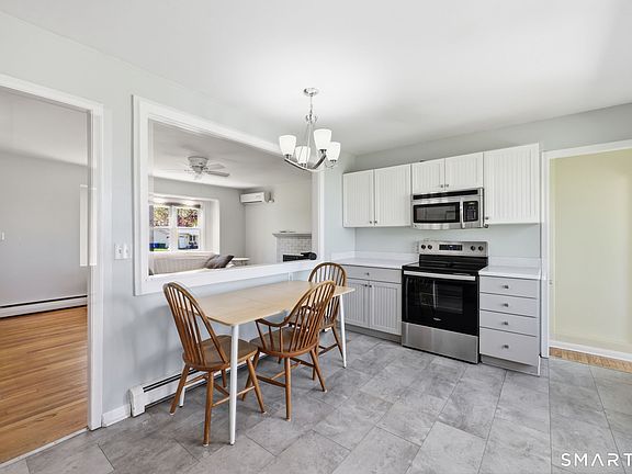 5th image of 14 Cedarwood Lane