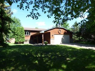 11008 Utah Ave N, Champlin, MN 55316