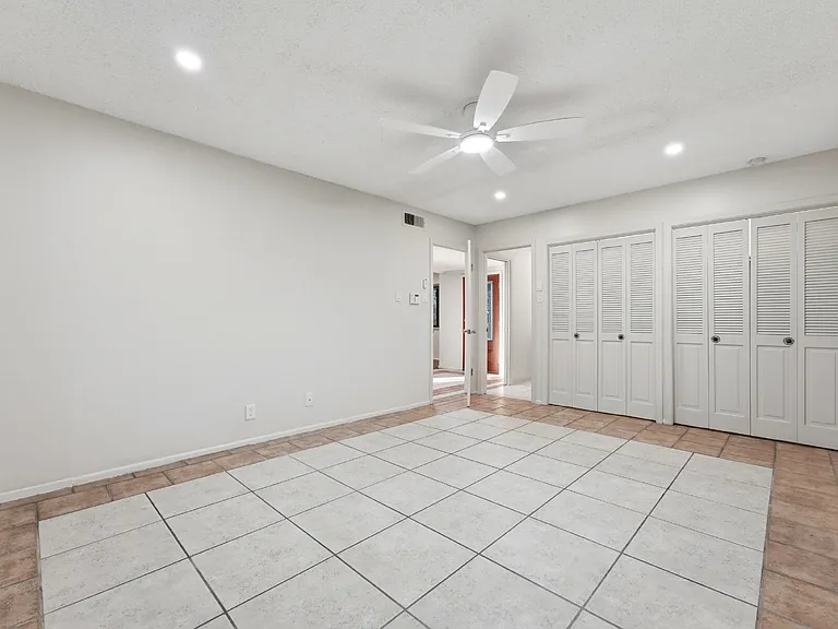 8607 Norwich Dr — Photo 19