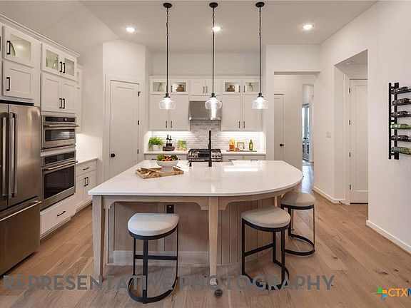 4th image of 12335 Barrymore