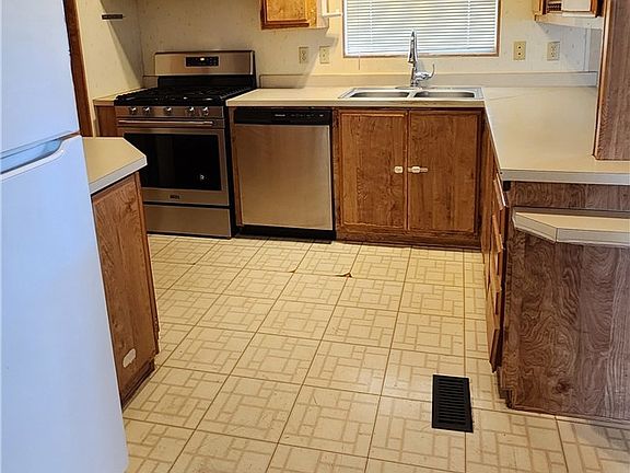 5th image of 3589 Wells Rd Unit 99