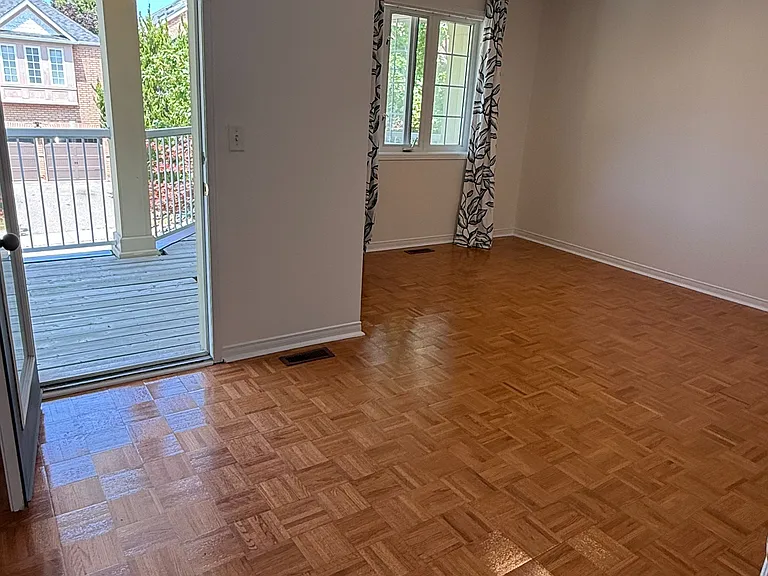 39 Emery Hill Blvd — Photo 13
