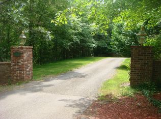 16 Applewood Cmn, East Lyme, CT 06333