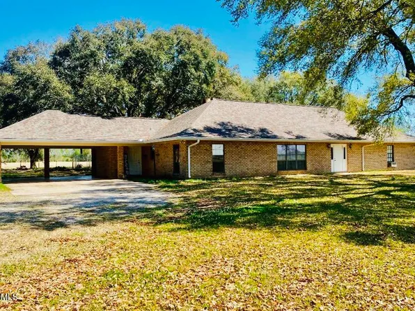 1979 Tiger Ln, Ville Platte, LA 70586