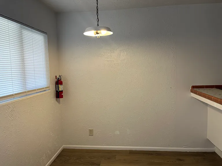 Modern & Spacious 1 Bedroom Apts - Quality SE Community — Photo 35