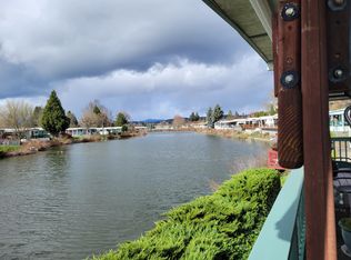 370 Lakeview Dr, Grants Pass, OR 97526