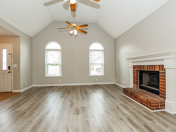 5th image of 402 Saint Francis Ave