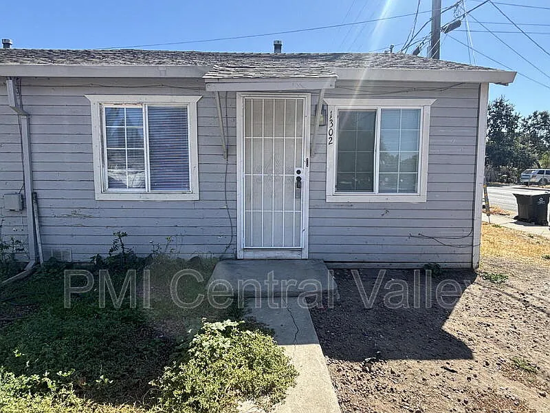 1 bed, 1.0 bath, 400 sqft, $1,350 — Photo 1