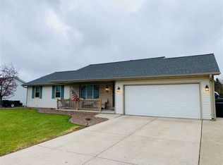 2977 Belle Plane Rd, Green Bay, WI 54313