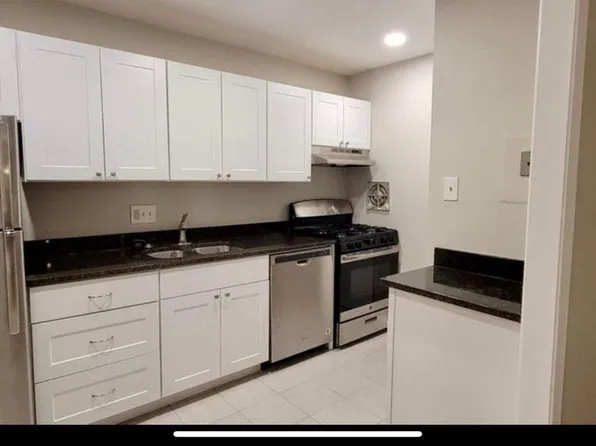 2908 Kings Chapel Rd #3/10, Falls Church, VA 22042