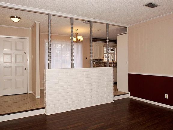 4th image of 701 Pam Dr