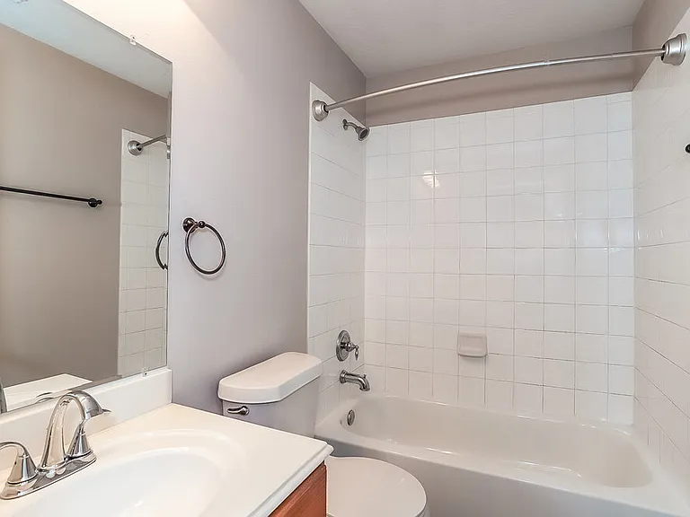 10518 Southway Bend Ln — Photo 16