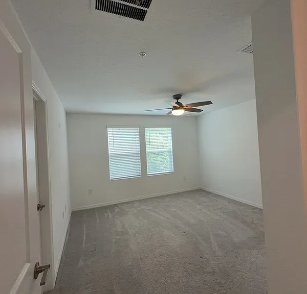 4830 Revolutionary Way — Photo 14