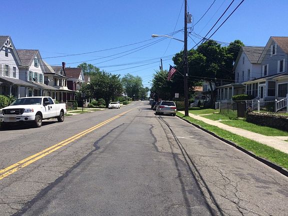 4th image of 21 Hudson Ave