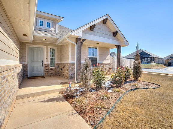 4th image of 2316 Creekview Dr