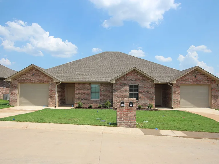 6212 Villa Rosa Way — Photo 2