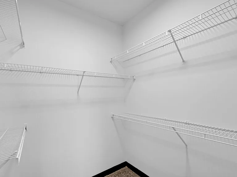 Bristol On Union Apartment Homes — Photo 20