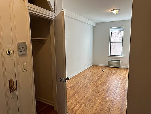 4th image of 436 E 77th St APT 2B