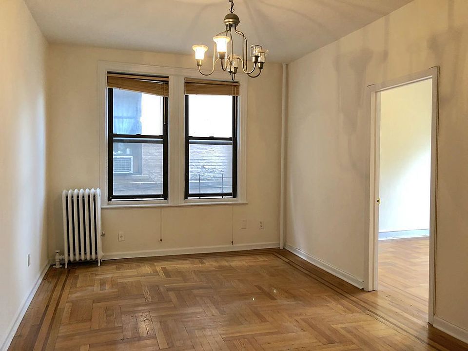 1st image of 2460 27th St APT 1B