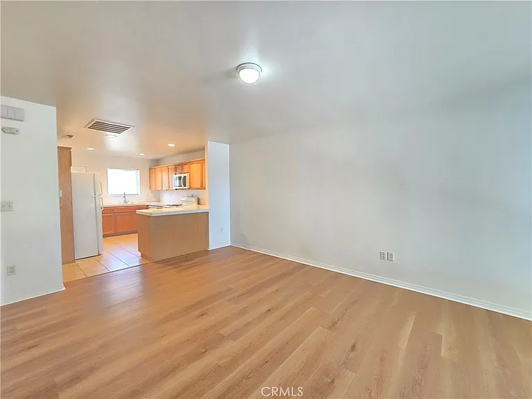 9300 Holly Ave #1 — Photo 8