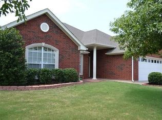 418 Shore Line Dr, Wichita Falls, TX 76308