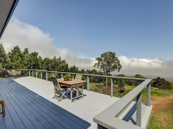 686 Waiakoa Rd, Kula, HI 96790