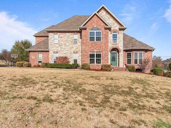3001 Sunset Drive, Joplin, MO 64804