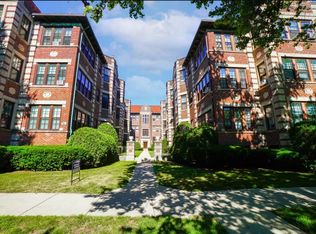 624 Sheridan Rd APT 2, Evanston, IL 60202