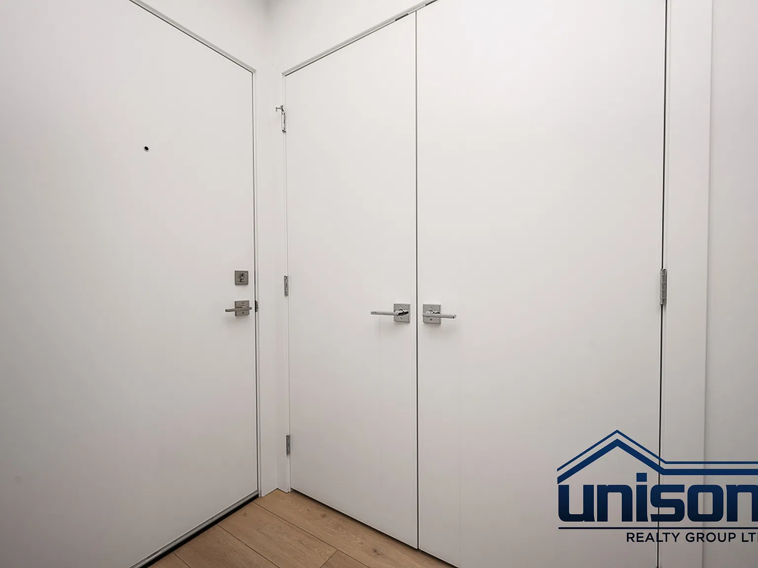 2 bed, $1,800 — Photo 2