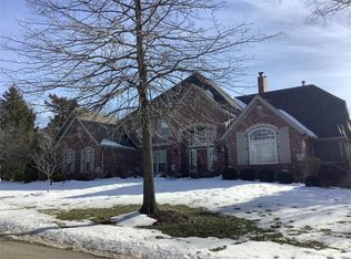 315 Merlot Ln, Saint Albans, MO 63073