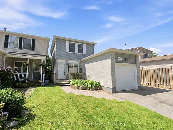 3rd image of 1454 Valley Dr