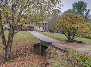 206 Brady Dr, Dickson, TN 37055