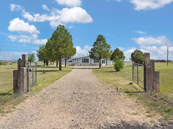 86 E Cummings, Moriarty, NM 87035