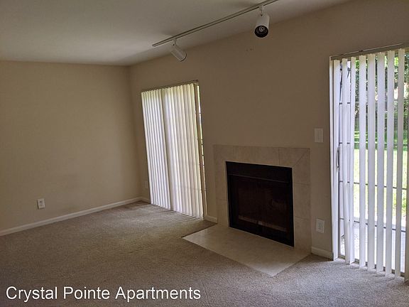 5th image of 858 NW 45th St #18