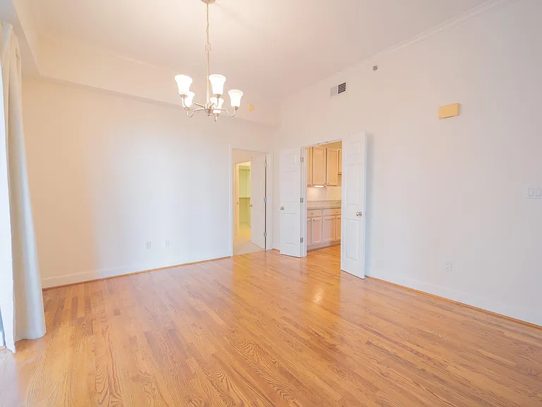 2520 Robinhood St #505 — Photo 14