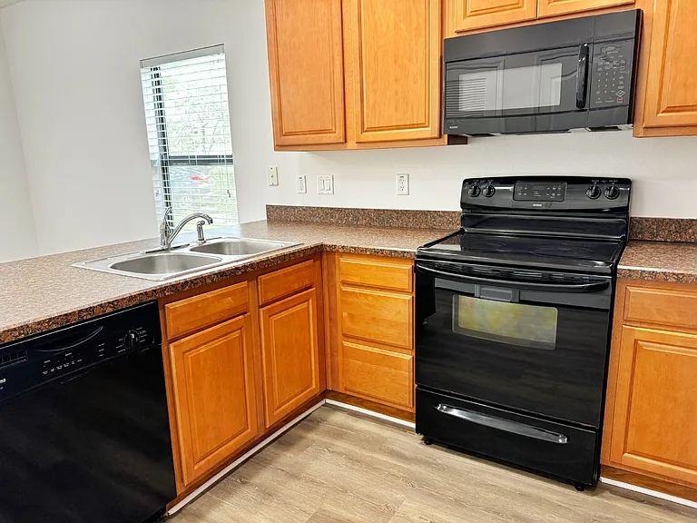 665 Drake Bay Ter — Photo 12