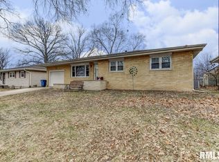 16 Ranger Dr, Springfield, IL 62702