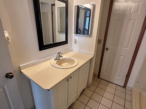 4th image of 3556 Forest Branch Dr APT B
